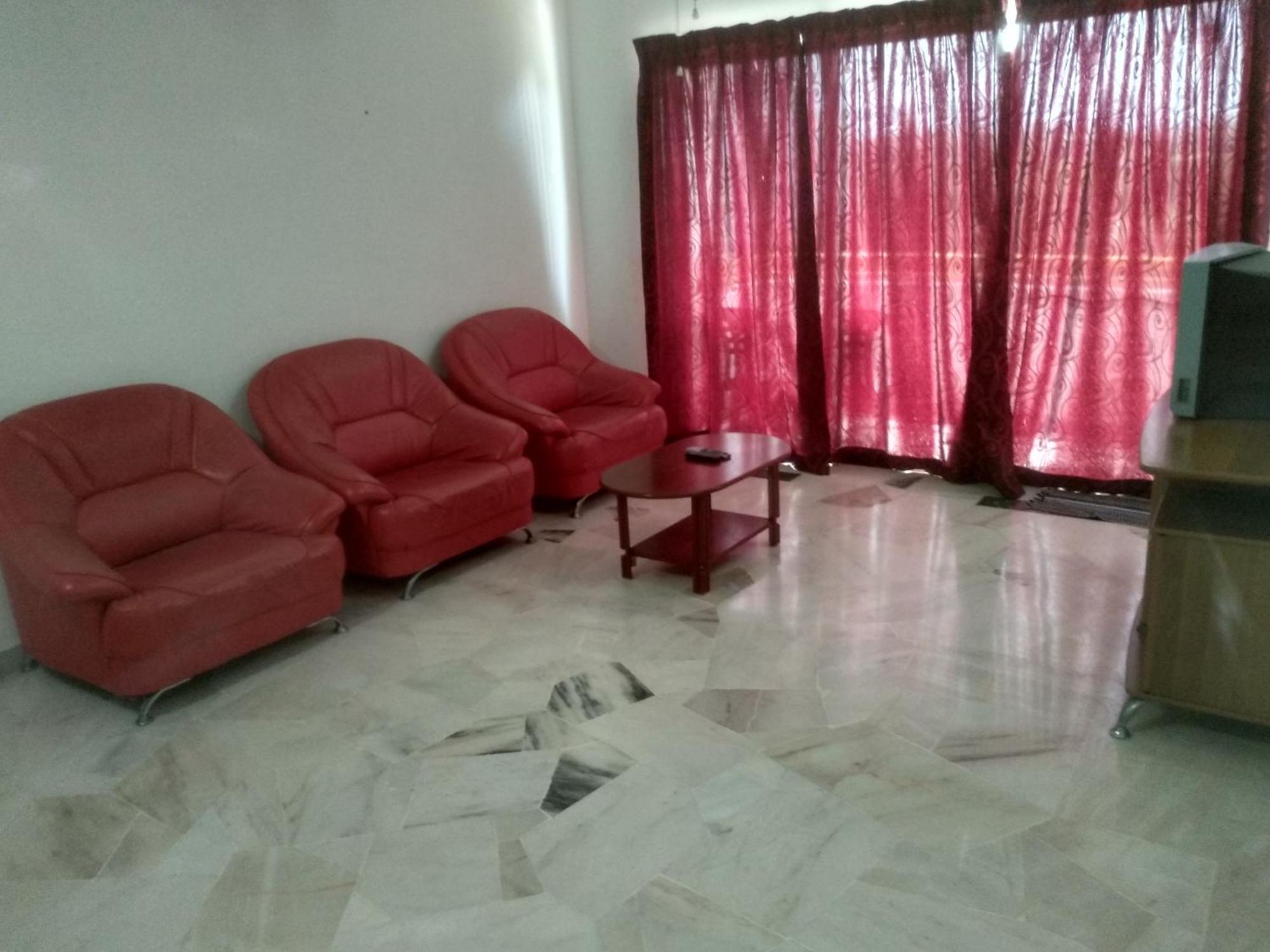 Bay View Apartment